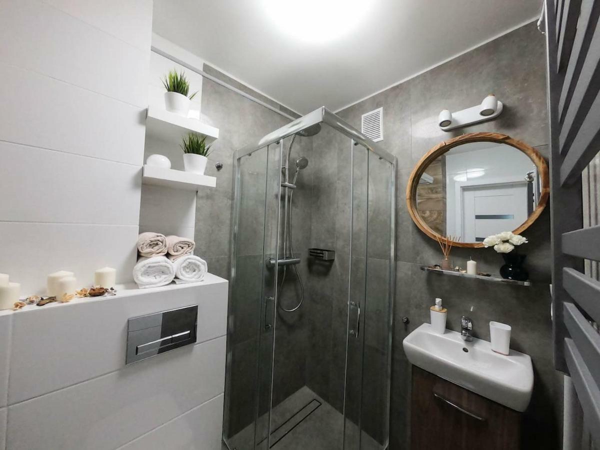 New Apartment - 300 M Town Hall - 3 Rooms - 7 People Breslau Exterior foto